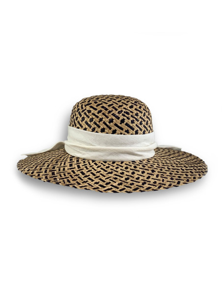 Pamela Arnadi Natural Lazo Blanco